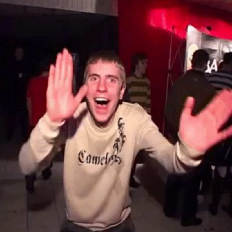 Открытка позитивный парень  танец с улыбкой  Доброе утро 