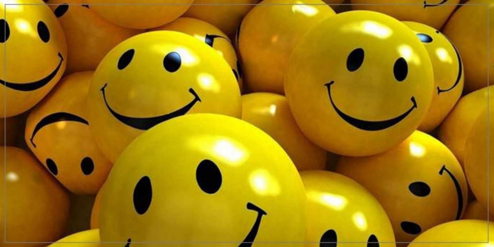 Открытка привет смайлы с имененм смайл Привет 