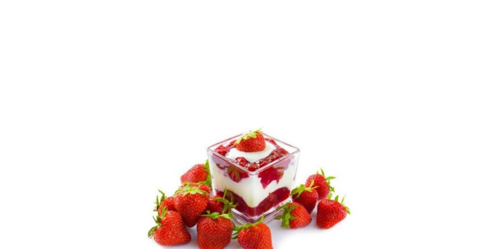 Открытка клубничный десерт клубника, сливки Доброе утро 