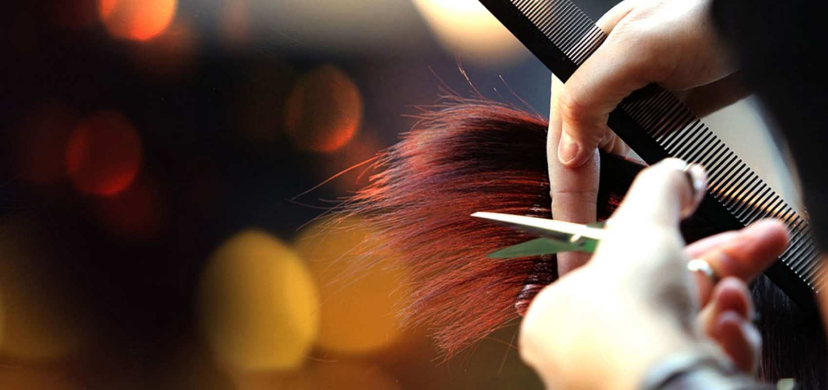 Открытка стрижка  с днем парикмахера расческа  С днем парикмахера 