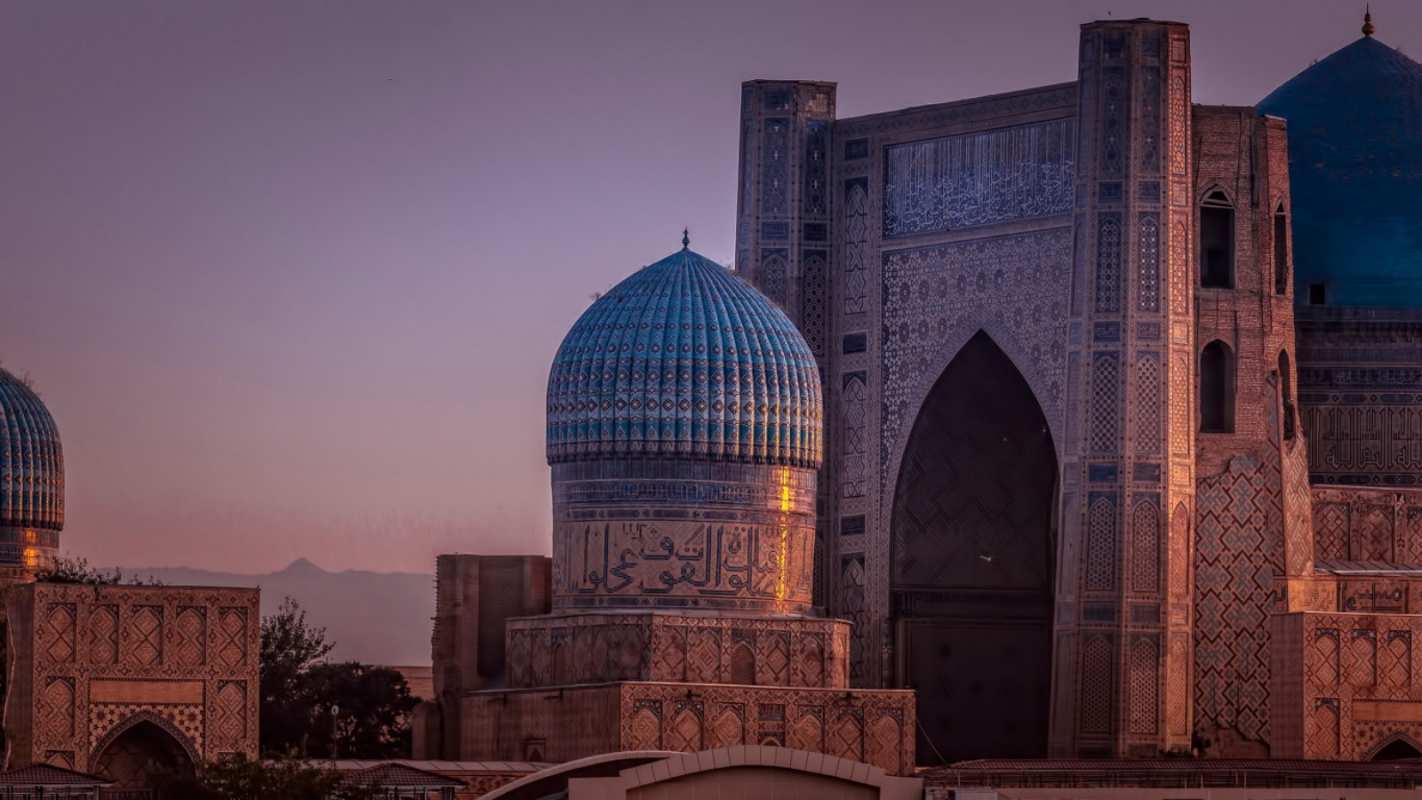 Открытка Мечеть в Узбекистане  мечеть  С курбан айтом 