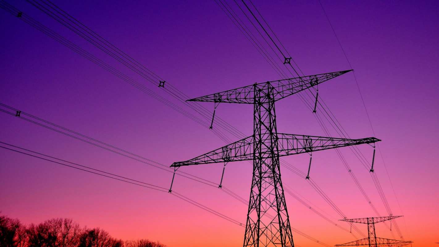 Открытка Лэп с изоляторами  закат лэп  С днем энергетика 