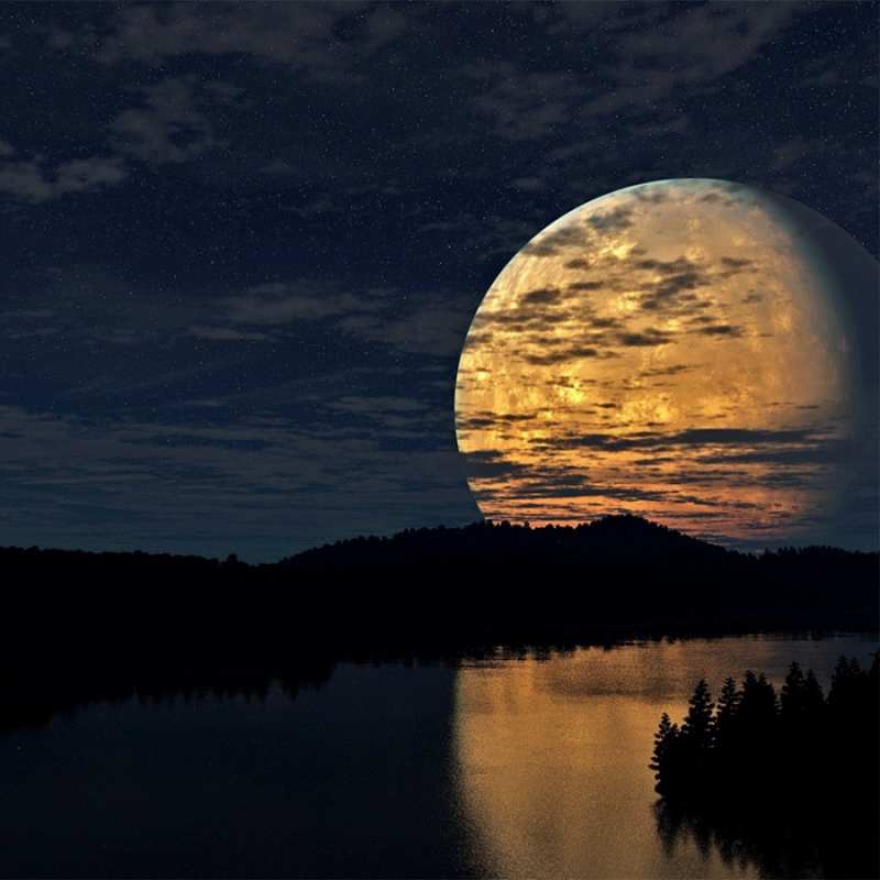 Открытка отражение луны в воде  речка  Спокойной ночи 