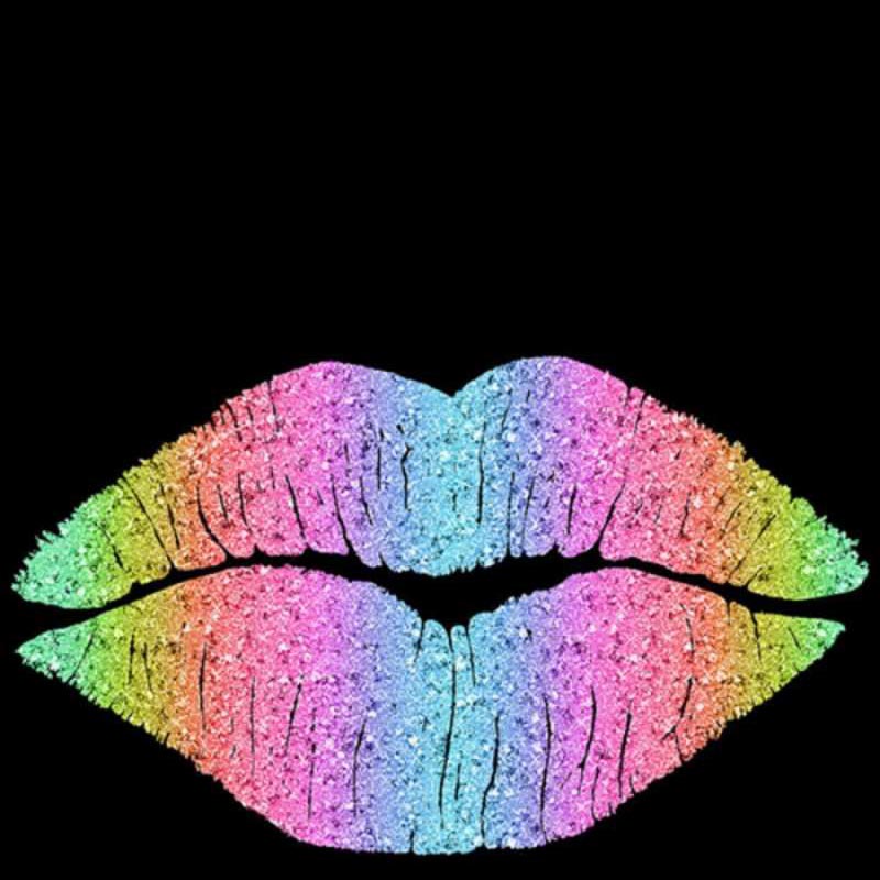 Открытка радужная помада след от губ на черном фоне Целую тебя 