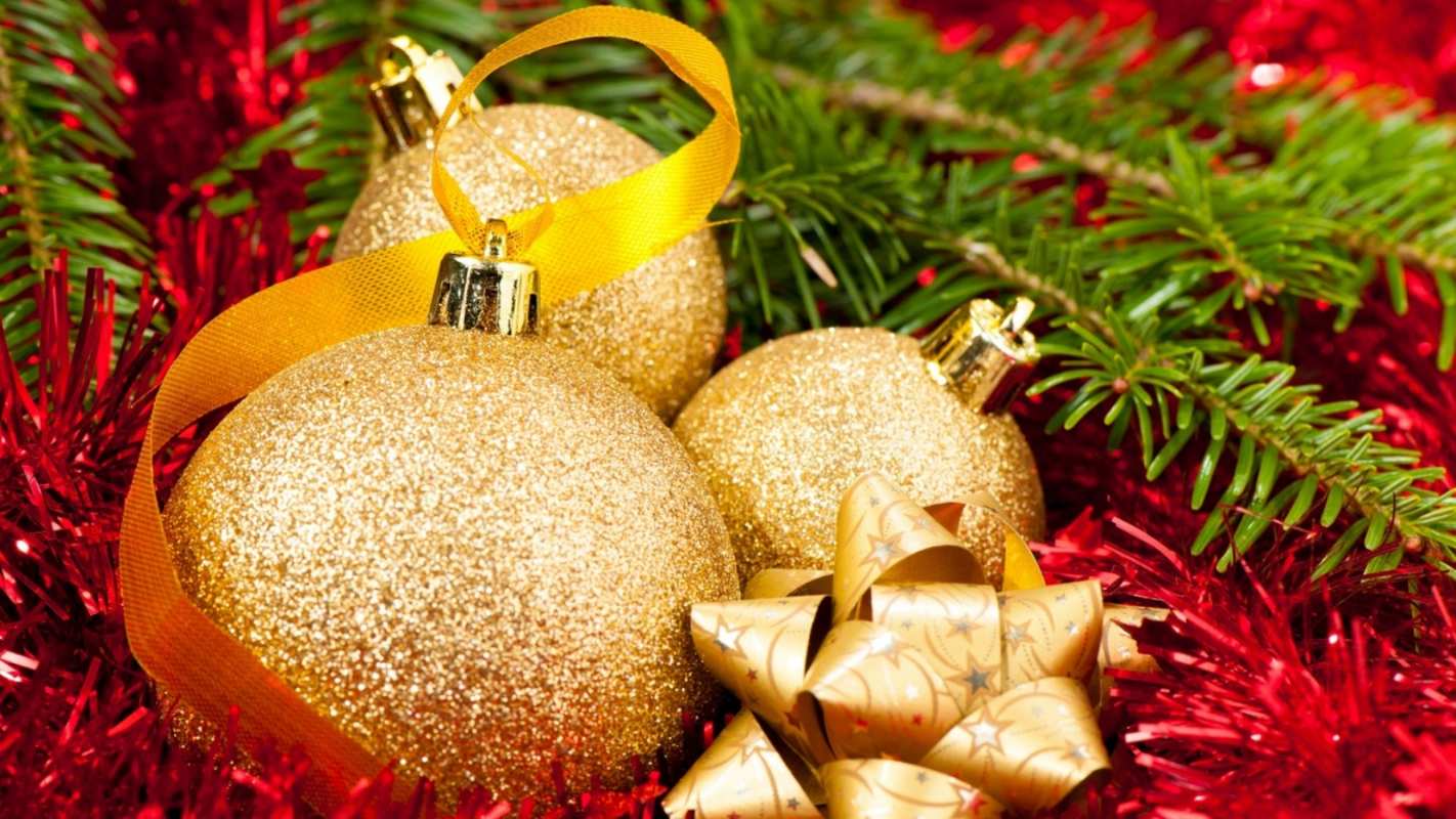 Открытка новогодние золотые шары  новый год  С новым годом 