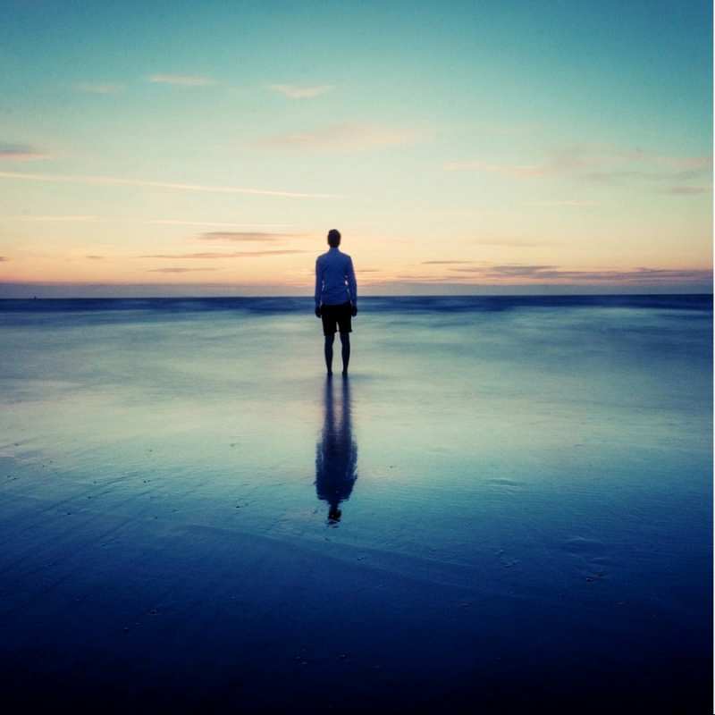 Открытка одиночество на льду  зима  Я по тебе скучаю 